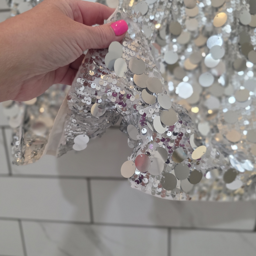 SHEIN Silver Sequin Mini Skirt - Picture 2 of 4